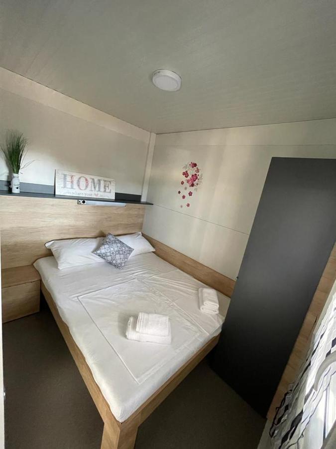 H&S Mobile Home Privlaka  Esterno foto